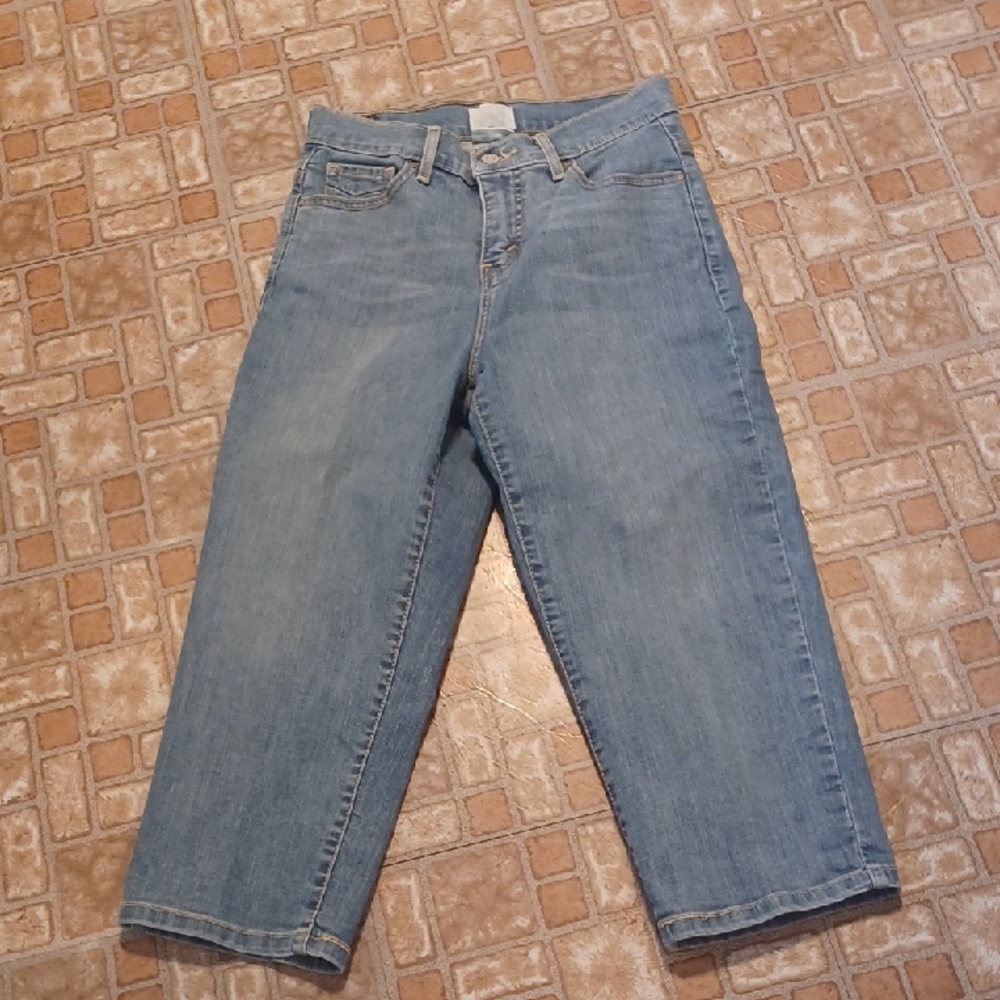 Levi's 512 Denim  Cropped Jeans Women's Size 6 Perfectly Slimming